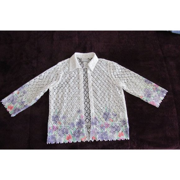 Alfred Dunner White and Floral Border Crochet Lace Open Cardigan - Picture 5 of 10
